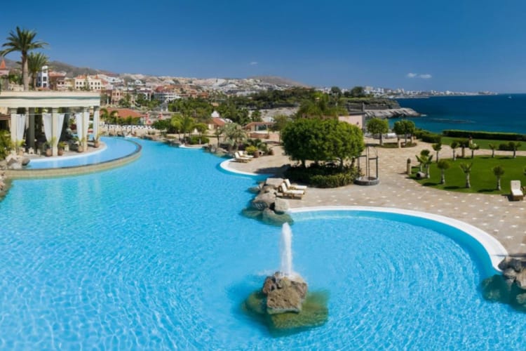 Pool aerial